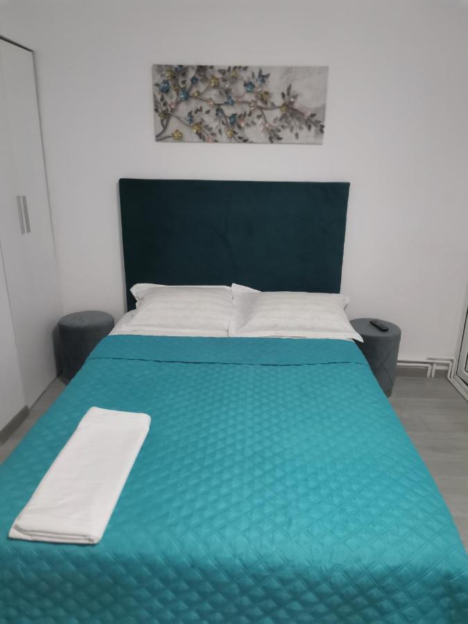 Zenlux Hotell Iasi Exteriör bild