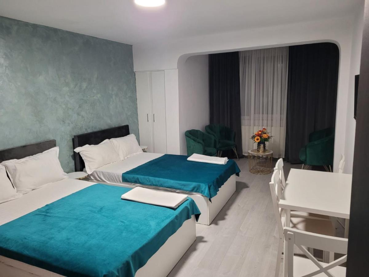Zenlux Hotell Iasi Exteriör bild